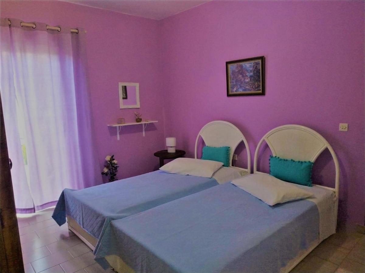 Violet Bedroom And Apartment Spata  Ngoại thất bức ảnh