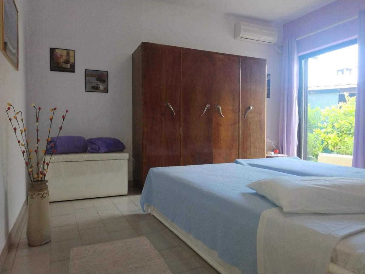 Violet Bedroom And Apartment Spata  Ngoại thất bức ảnh