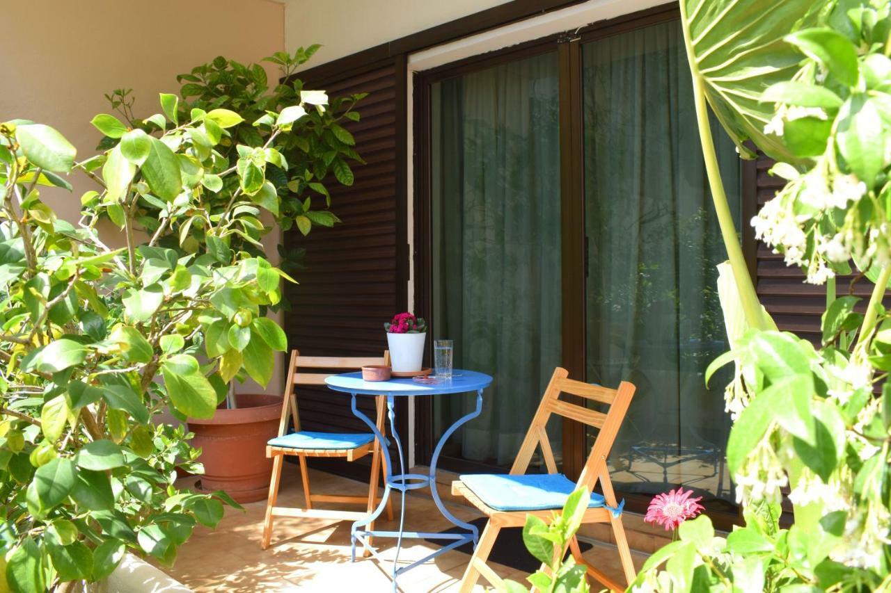 Violet Bedroom And Apartment Spata  Ngoại thất bức ảnh